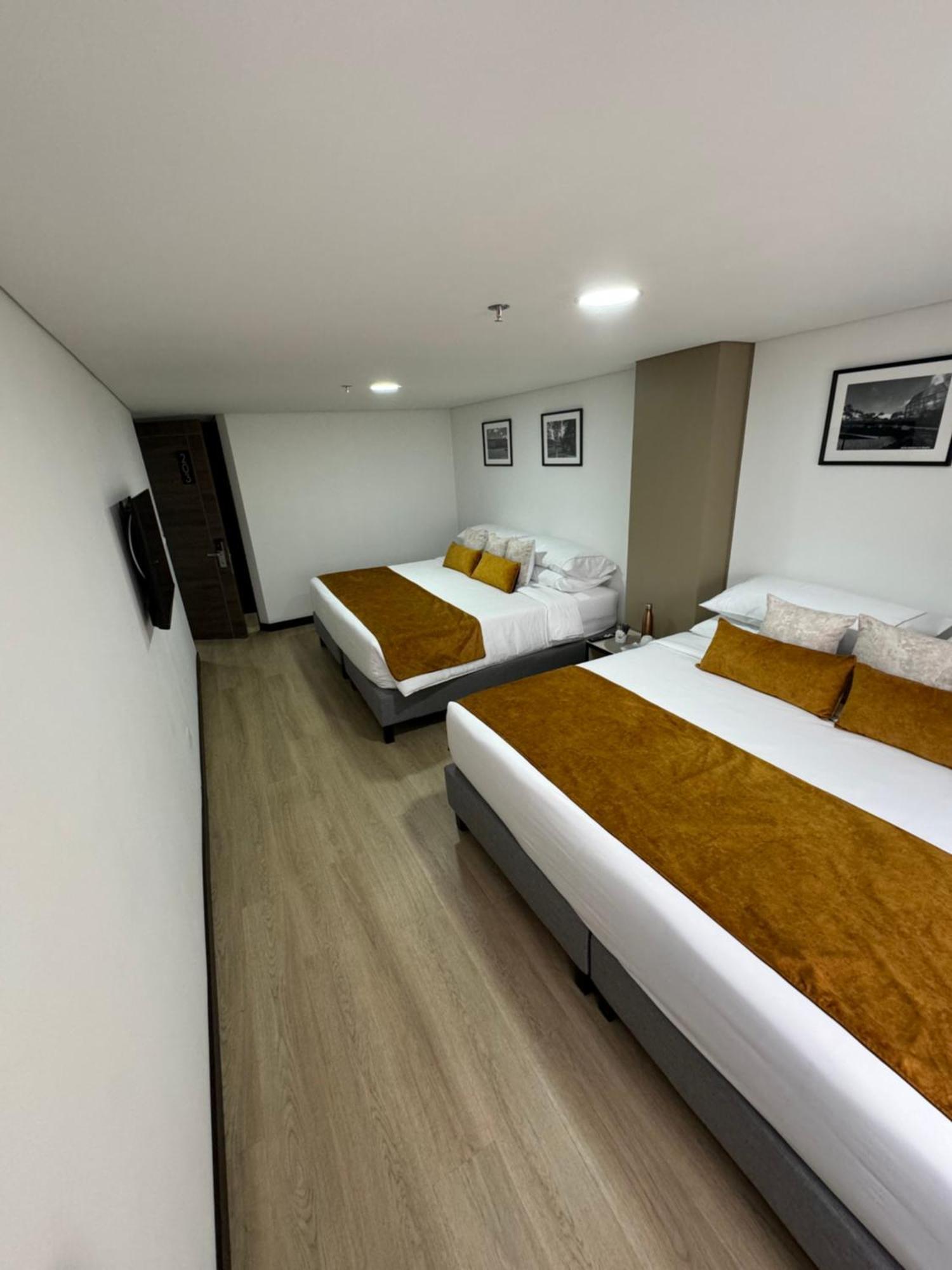 Hotel Wlh Gold Bogota Bagian luar foto