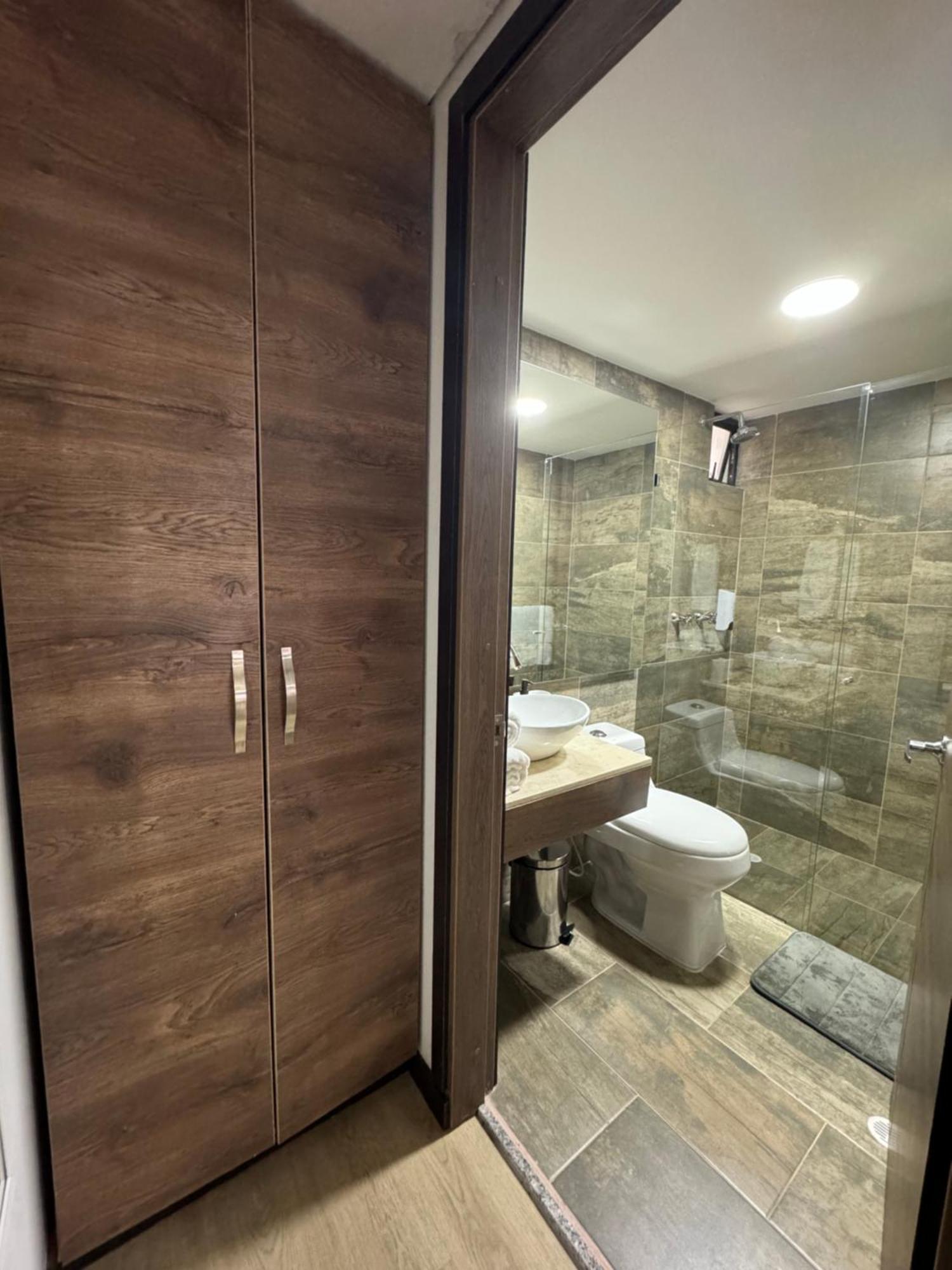 Hotel Wlh Gold Bogota Bagian luar foto