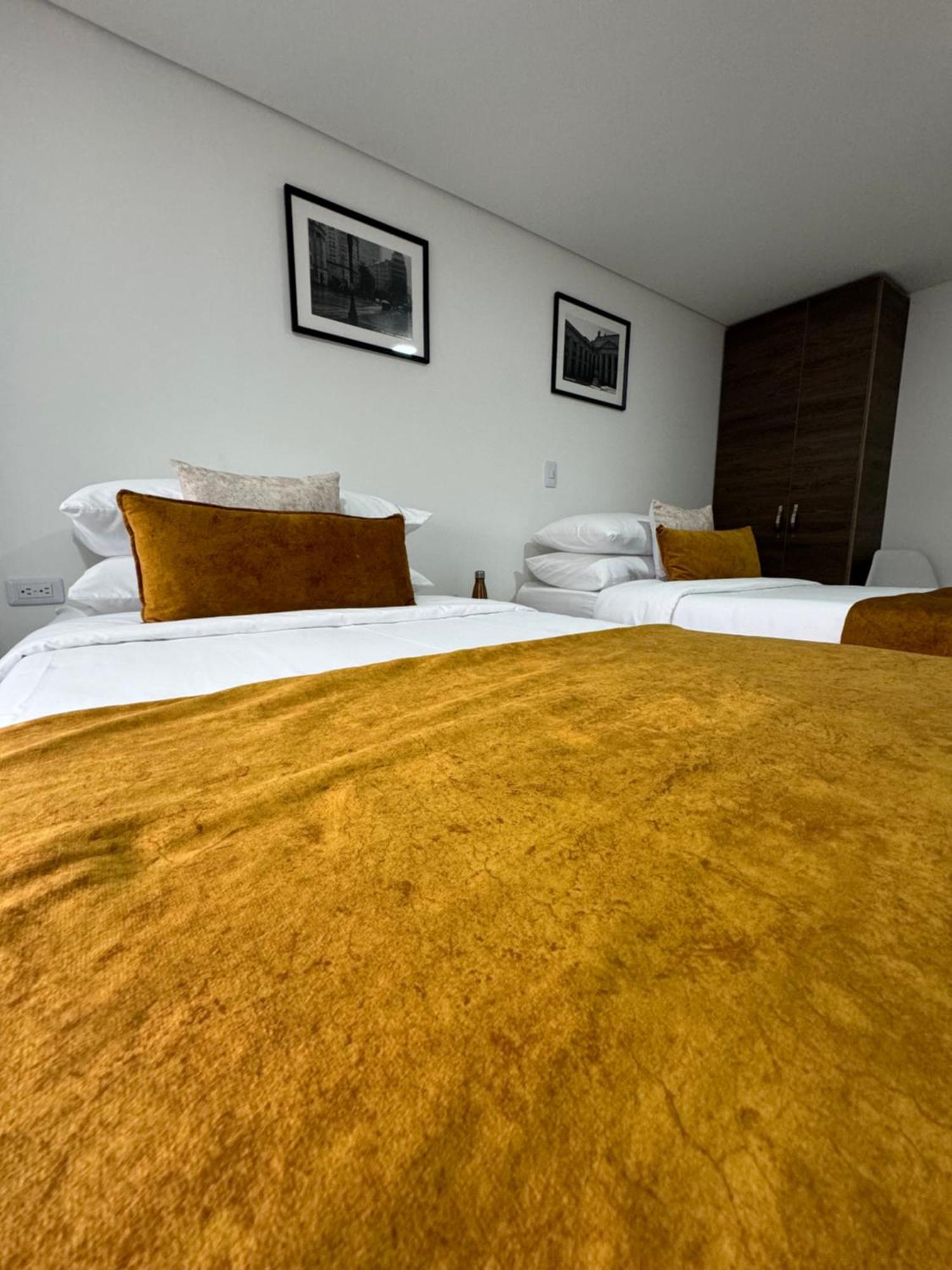 Hotel Wlh Gold Bogota Bagian luar foto