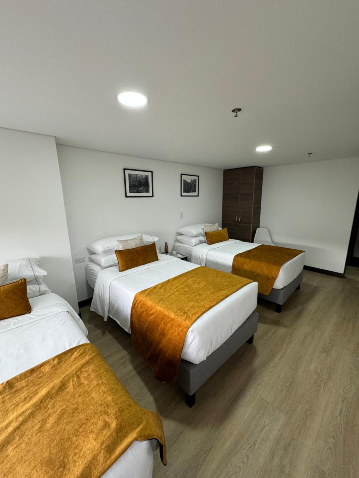 Hotel Wlh Gold Bogota Bagian luar foto