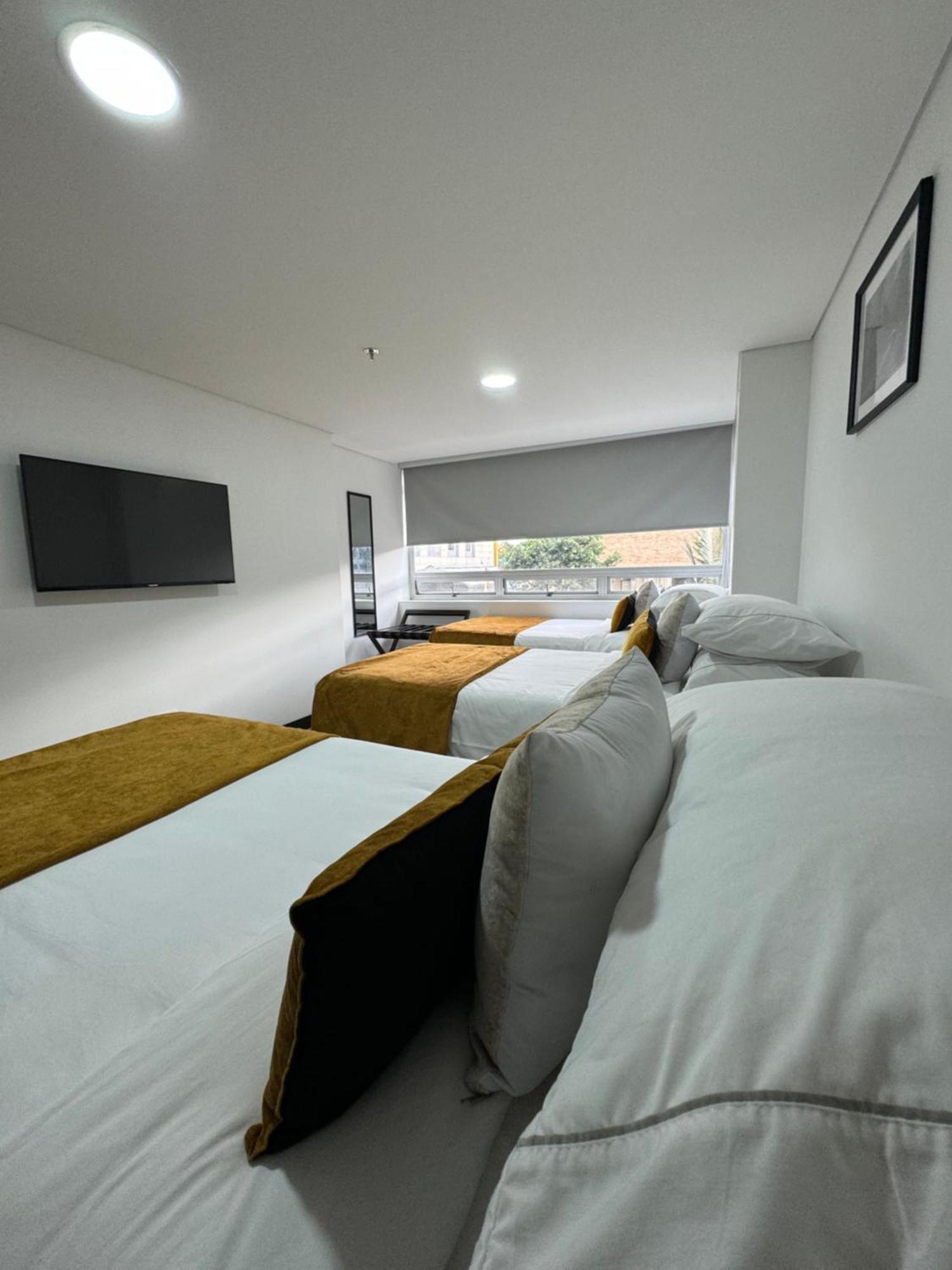 Hotel Wlh Gold Bogota Bagian luar foto