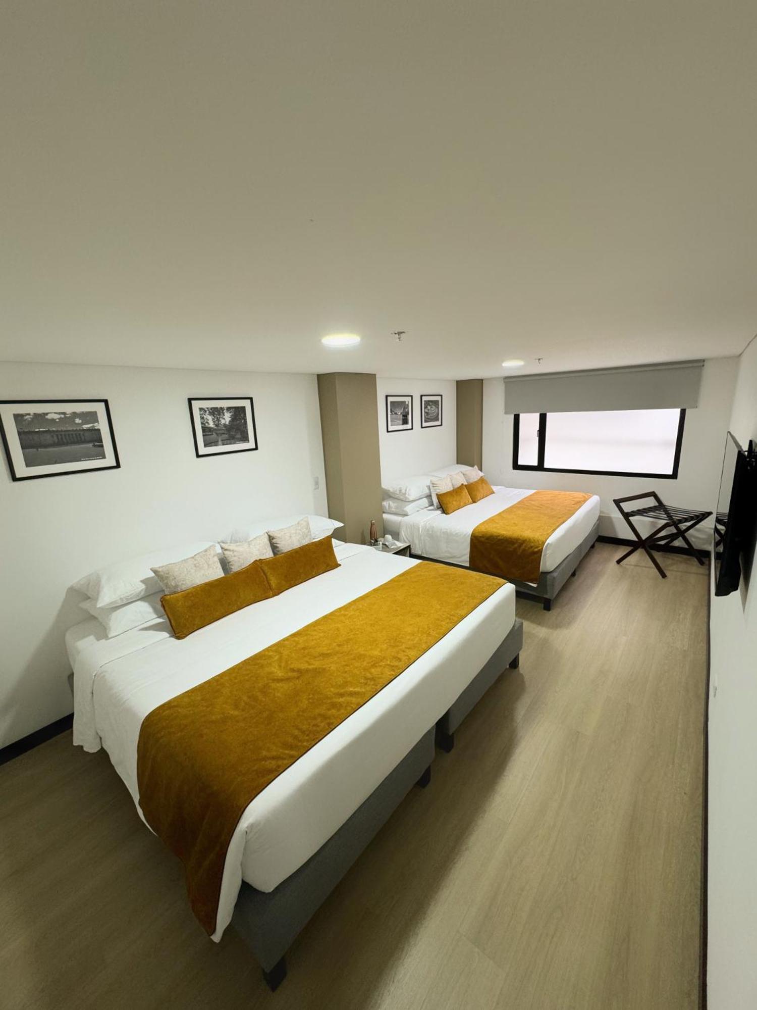 Hotel Wlh Gold Bogota Bagian luar foto