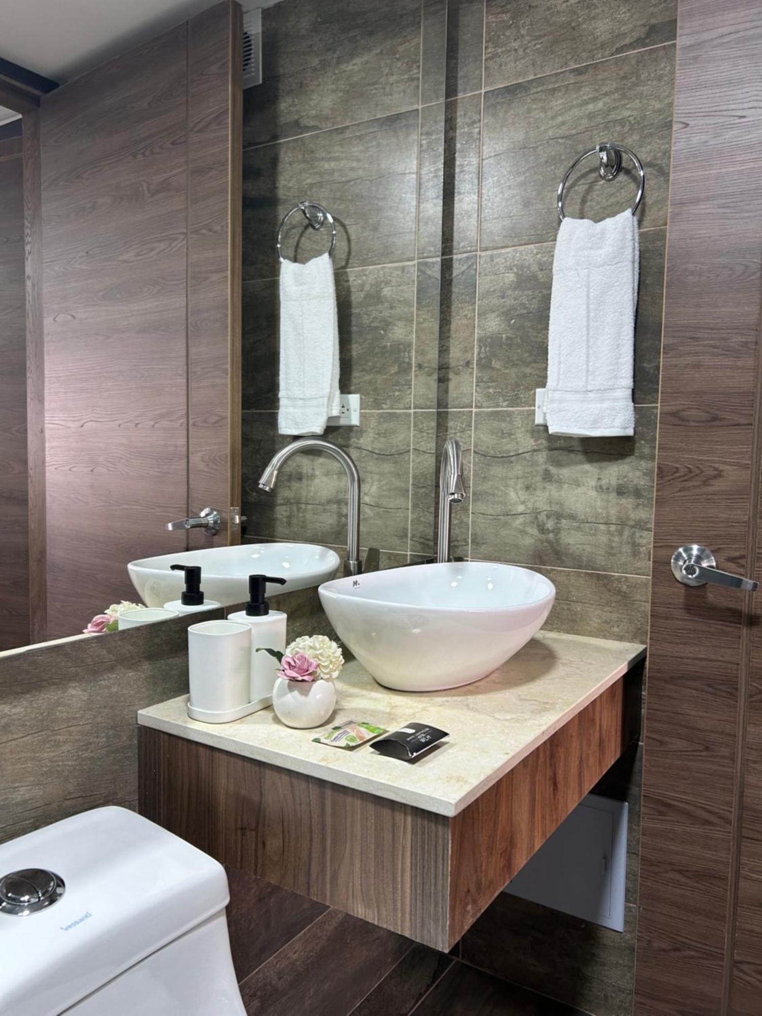 Hotel Wlh Gold Bogota Bagian luar foto
