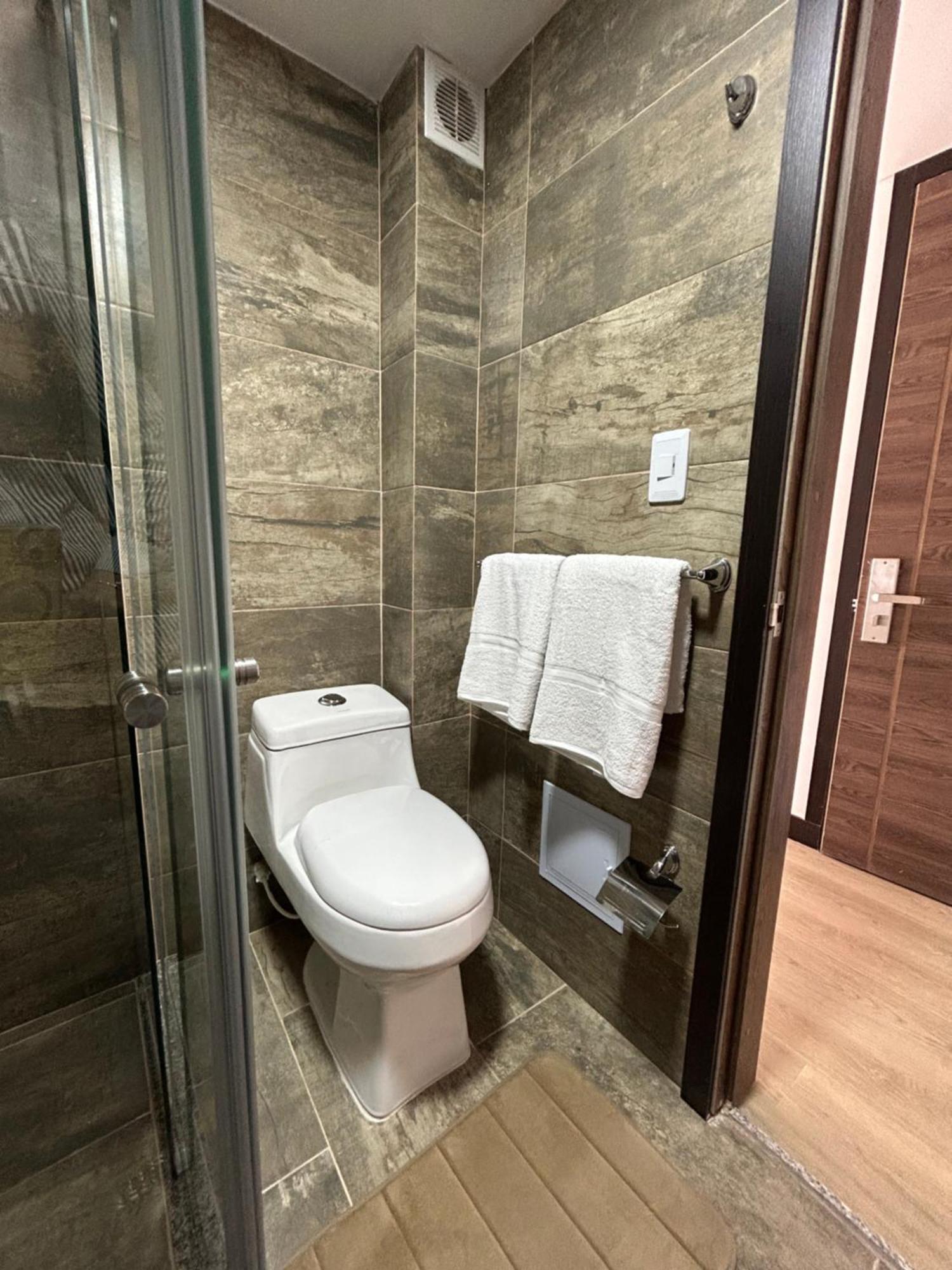 Hotel Wlh Gold Bogota Bagian luar foto