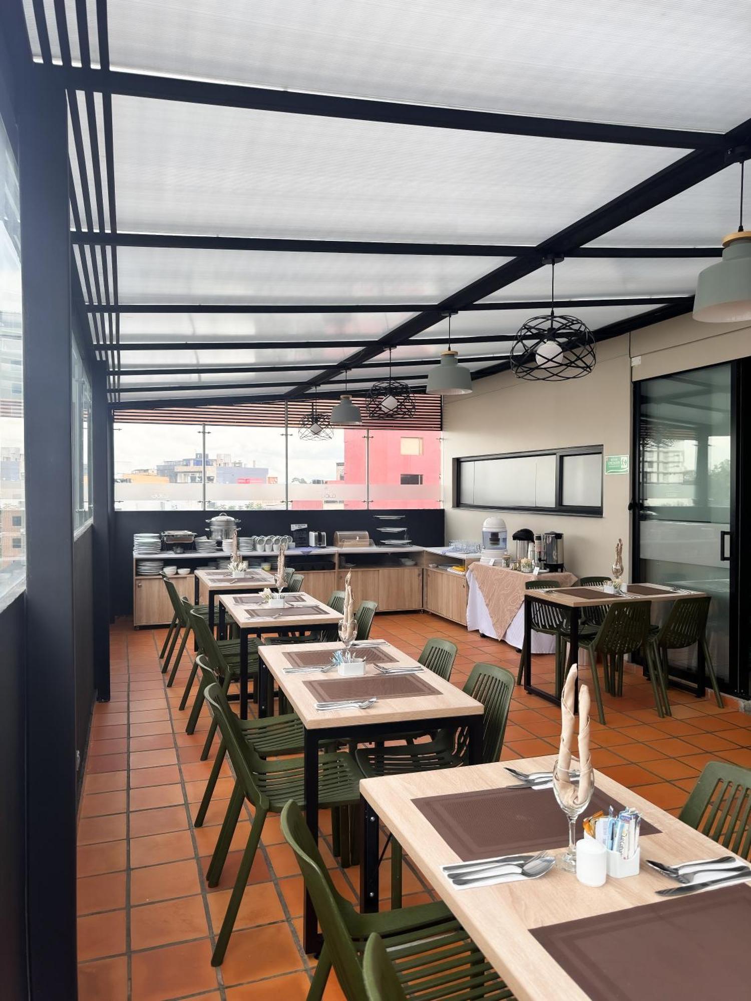 Hotel Wlh Gold Bogota Bagian luar foto