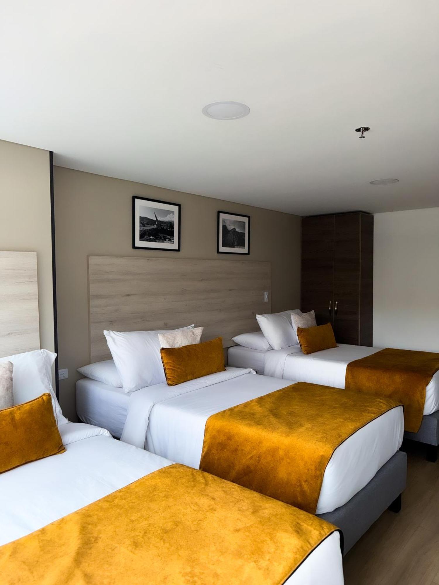 Hotel Wlh Gold Bogota Bagian luar foto