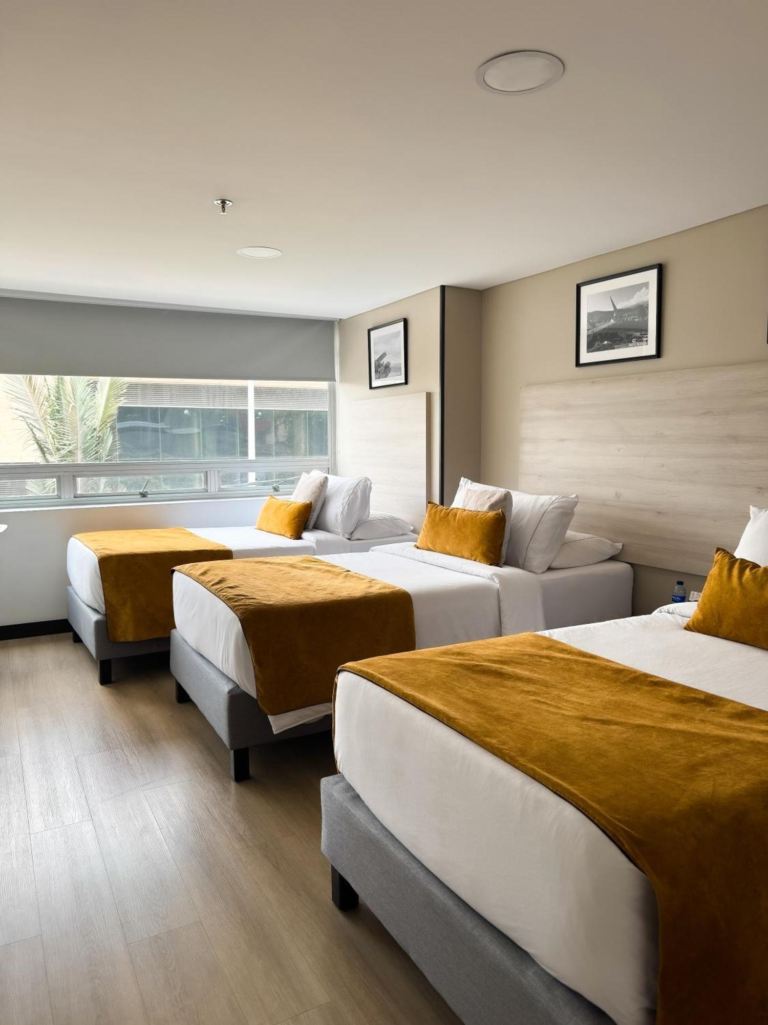 Hotel Wlh Gold Bogota Bagian luar foto
