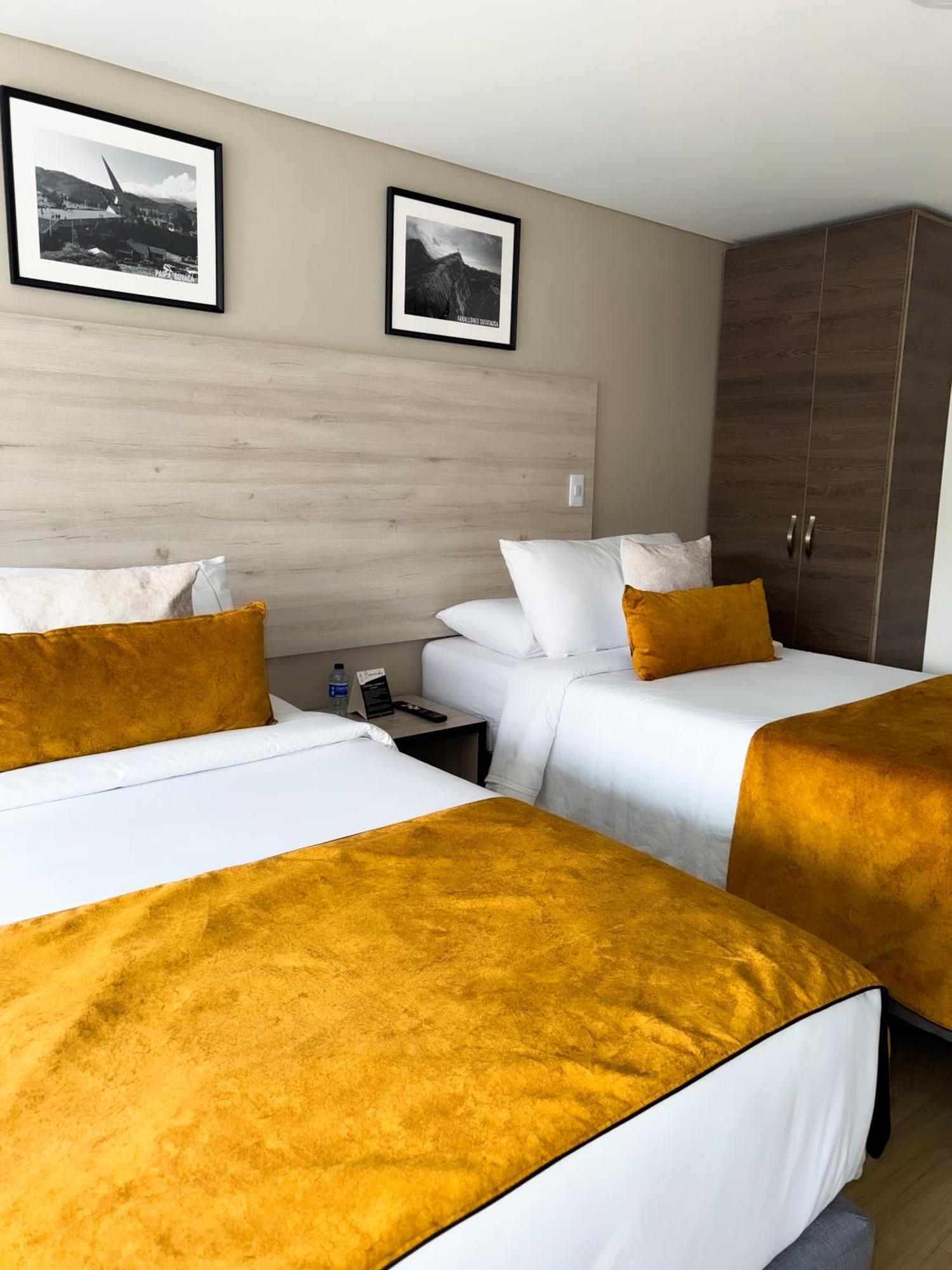 Hotel Wlh Gold Bogota Bagian luar foto