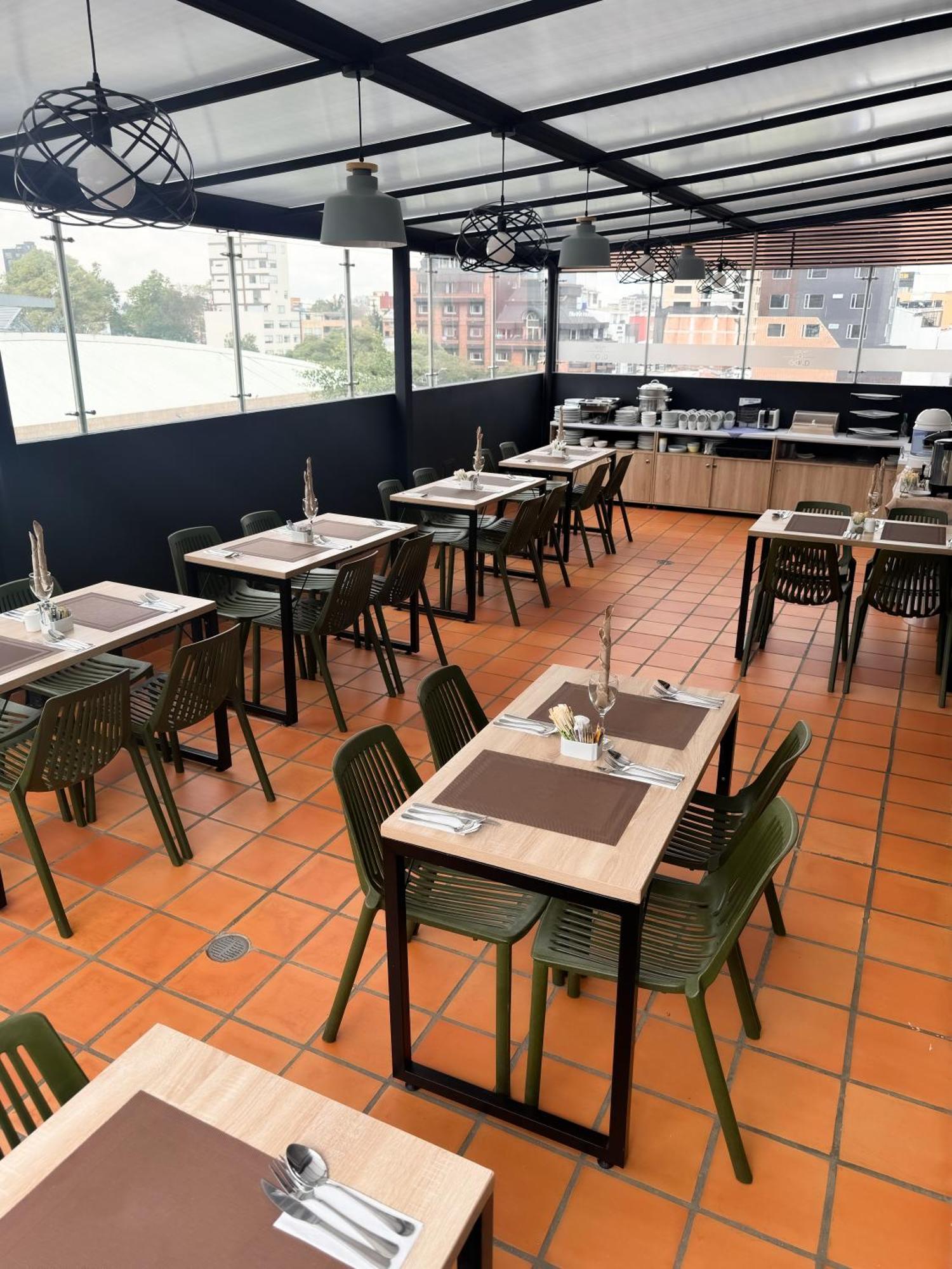 Hotel Wlh Gold Bogota Bagian luar foto